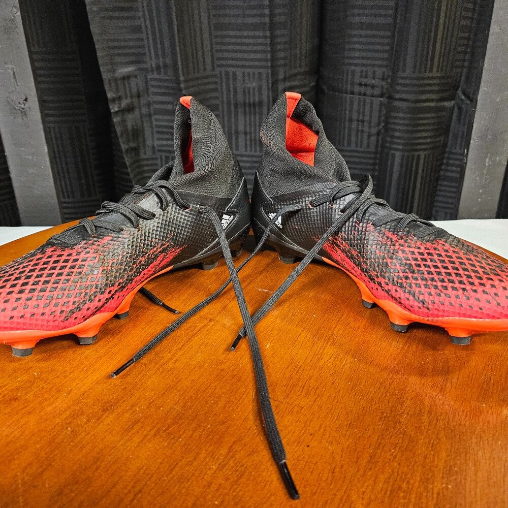 Adidas Men's Black and Red Predator Soccer Cleats - Picture 5 of 8